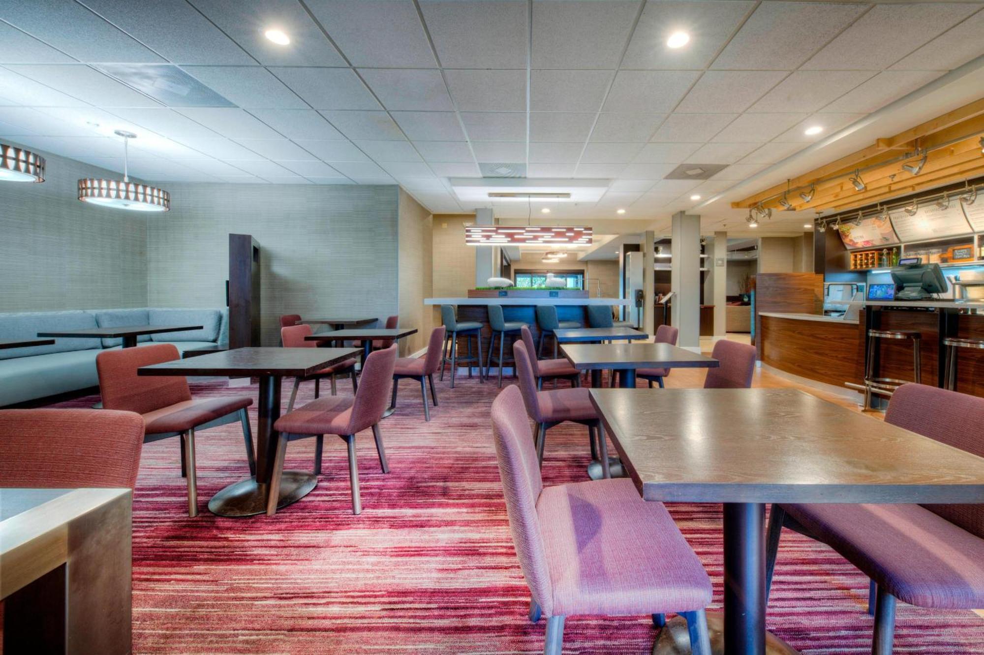 Courtyard Raleigh Crabtree Valley Bagian luar foto