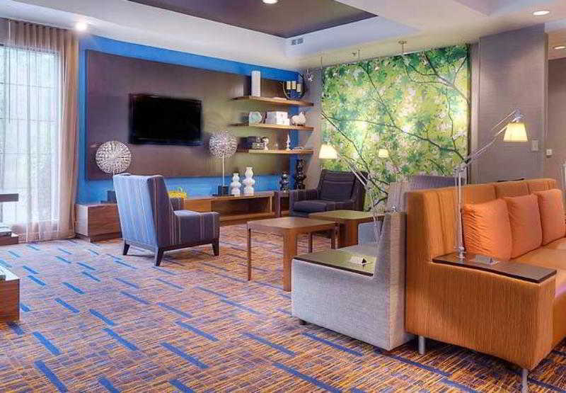 Courtyard Raleigh Crabtree Valley Bagian luar foto
