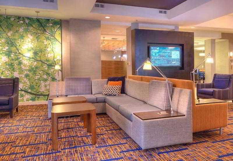 Courtyard Raleigh Crabtree Valley Bagian luar foto