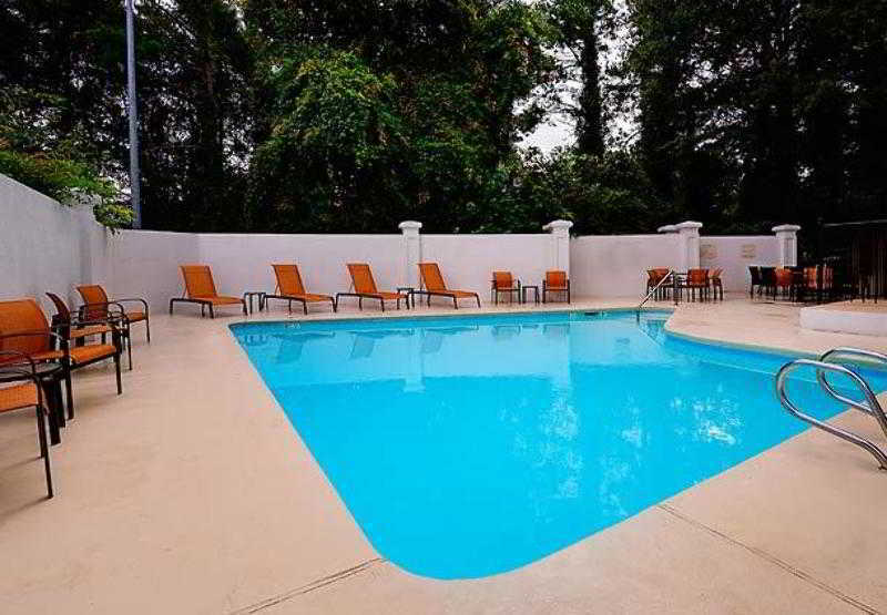 Courtyard Raleigh Crabtree Valley Bagian luar foto